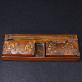 旧藏花梨木雕刻文房四宝盒，长29.8厘米宽11.8厘米厚3.6厘米，重682克，包浆浓厚老道！手工雕刻！人物栩栩如生！