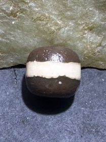 精品藏传一线玛瑙天珠一颗，，