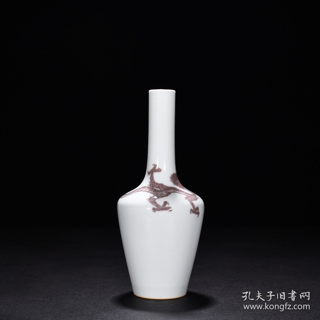旧藏 清康熙釉里红龙纹赏瓶 高21厘米 宽9.5厘米