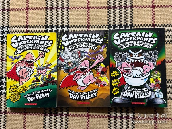 【英文儿童读物】CAPTAIN UNDERPANTS 3本合售 品相自鉴