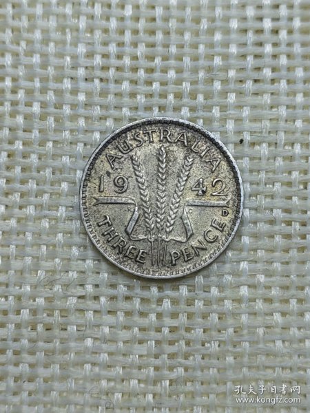 澳大利亚3便士银币 1942年乔治六世1.41克高银 16mm直径 全新彩浆极美品 dyz0060