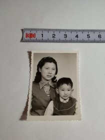 老照片-----《母子合影》1