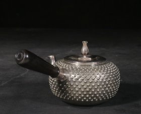 精品.旧藏.“纯银”款全手工制侧把银壶