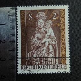 Ox01 外国邮票 奥地利邮票 1974年 圣诞节题材 木雕 雕刻版 信销 1全 邮戳样式位置随机
