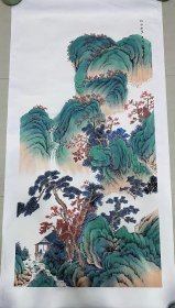 山水画，江山如画，工笔山水画法，皴法点染，纯手绘，假一赔万，正面一幅画，背面一幅画，都是本人精心收藏的，国家一级美术师，中国书画院院士任南熹老师的原创大作，笔法苍劲有力，行云流水，整个构图非常棒。1.38米×70的，四尺整张竖幅的，家里客厅，卧室，书房都可悬挂，特别是玄关和中堂挂，非常合适，非常大气，家中有字画，必是富贵家，闭眼入，真的特别好看，宣纸软片托了个底，回家可以直接装框了。