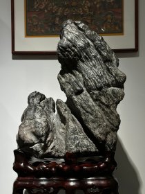 灵璧石山型清贡 尺寸:高78cm 宽48cm 厚32cm