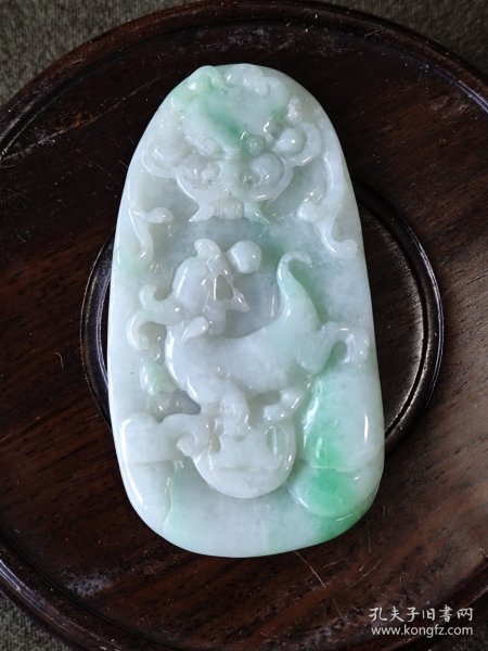 天然A翡飘阳绿瑞兽玉佩挂件