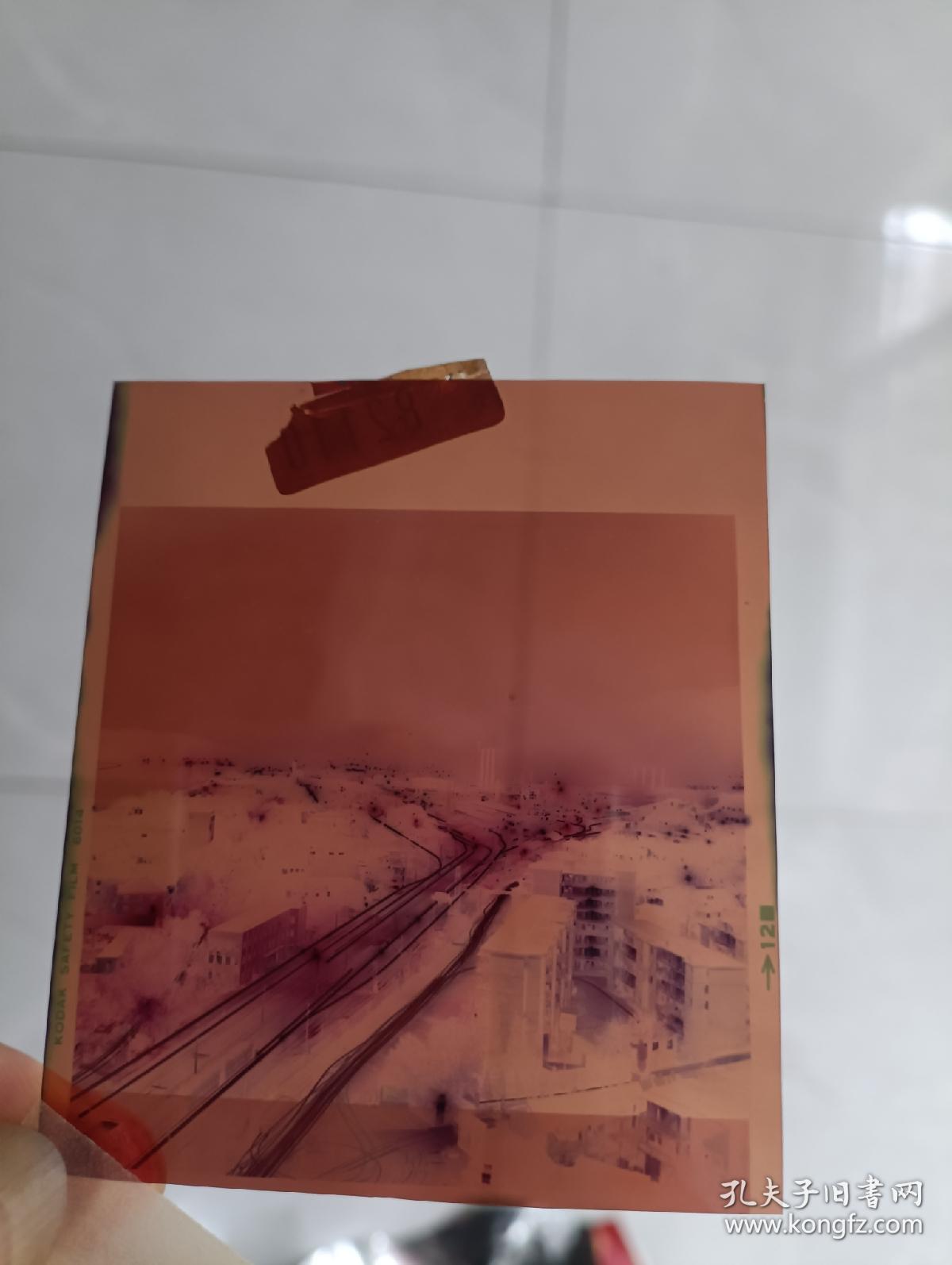 冶钢夜景 乙 底片一张