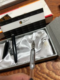 毕加索钢笔PS-916 新的未使用  外盒不新。里面新的