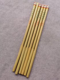 回流80年代火炬牌铁画银钩大，上海工艺，外紫毫，内狼毫，都是硬毫，峰长3.2，直径0.8厘米，未使用，都有竹笔帽。85元一支