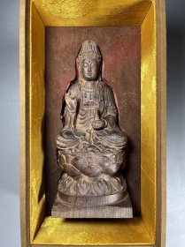老沉香木，观音一尊，保存完好，有淡淡香味