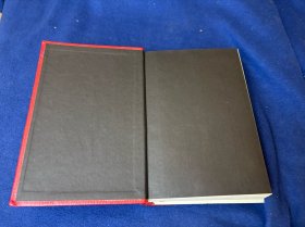 1975年法文版精品红宝书《毛主席语录》：500幅插图，中法双语，防伪水印，书顶刷金，压花皮革装帧，高档手工纸，品好，带出版社书目介绍页