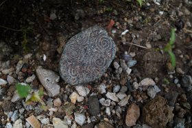 两河流域苏美尔古珠子黑石印吊坠 有孔道，可直接戴着 像欧洲维京人纹路的印