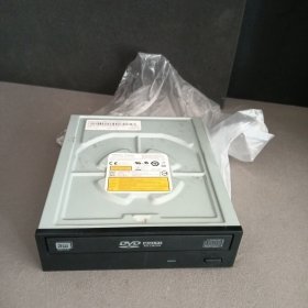 电脑内置光驱一个 华硕 （DVD +RW ) SW840