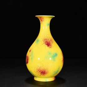 清雍正桃花洞釉玉壶春瓶 高21厘米 宽12.5厘米