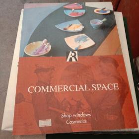 COMMERCIAL SPACE Shop Windows Cosmetics