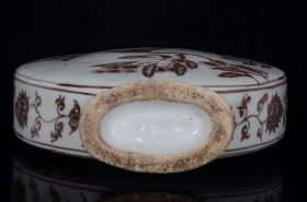 明宣德釉里红花鸟纹扁瓶 25x21厘米