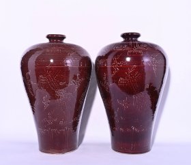 大明永乐年制祭红釉雕刻凤纹梅瓶，高45×27厘米
