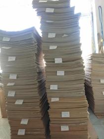黑龙江日报2001年1月-2011年7月合订本，一共127本合售。品相好，适合图书馆收藏展览。完整