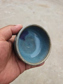 元代钧釉点彩小茶盏 完整尺寸见图釉水不错