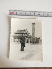 老照片-----《厦门集美纪念留影》！布纹纸