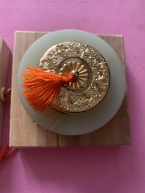 东瀛日本皇室御用玉石金菊纹印泥盒年代物品保存完好 印泥如新
