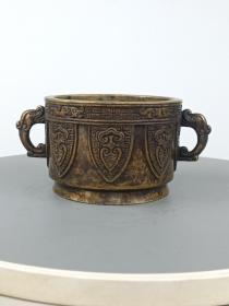 古董   古玩收藏   铜器  铜香炉   尺寸长14厘米，宽9.6厘米，高6.6厘米，重量2斤