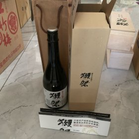 日本清酒装饰酒瓶獭祭