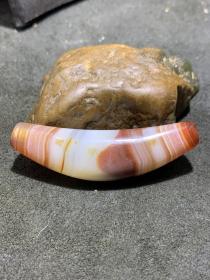 精美高玉化缠丝玛瑙锁骨坠，（牛角珠）一颗，