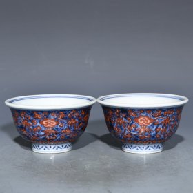 明宣德青花花卉纹压手杯，高5cm直径9.3cm，