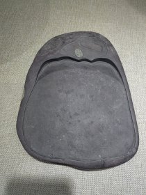 清代厚重随型紫石端砚，品相如图。长24宽19厘米