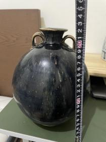 宋金元时期，磁州窑黑釉双系瓶，釉肥厚，器形规整，口沿有小磕，低价出