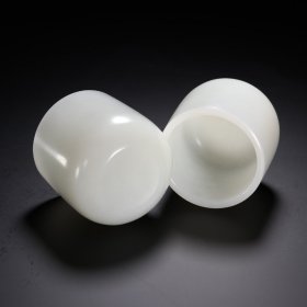 清 和田玉籽料玉杯一对