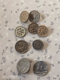 一共是9个。清末民国老铜扣子衣扣。喜鹊登梅，五福捧寿人物等图案。包老保真怀旧。特价处理