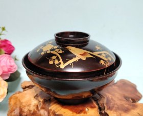 日本大正时期，老实木大漆，金莳绘木碗。口径13厘米，高9厘米。T53