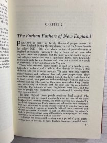 PURITANISM IN AMERICA 1620 - 1750 《1620 - 1750年美洲的清教主义》 ），作者是埃弗雷特·爱默生（Everett Emerson），书中探讨17世纪20年代到18世纪50年代美洲清教主义相关内容，清教主义对美国早期宗教、文化、社会发展影响深远，是研究美国历史与文化重要切入点 。 1977年英文原版（32开）精装如图、内页干净