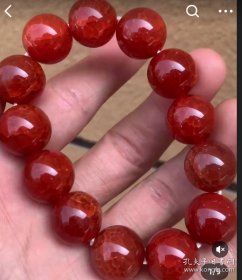 ！血色龙麟纹玛瑙，保证满意，一定红！！玛瑙手串大颗，直径10mm贵气，