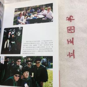 【正版现货，一版一印】奇迹就在心中：“超人”医生李承福的自述，回首走过的人生，就是向着梦想，盯着前方，不停地前进！前进！再前进！对作者来说，能拿出一点时间去回首人生，也是一种奢侈。年少时的作者，梦想成为体操运动员，成为“韩国国家队选手”，胸前披着闪闪发光的太极旗，在周围热烈的欢呼声和如雷般的掌声中，登上领奖台，脖子挂上沉甸甸的金牌。这个梦，作者不知做了多少次。品相好，参考价值高