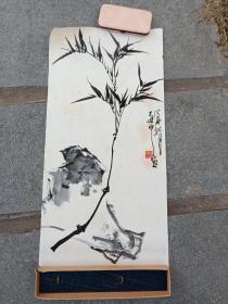 胡建中国画竹石图