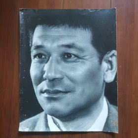 70一80年代大尺幅黑白人像老照片。32x26㎝