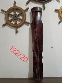 桐木古琴一把，保存完好品相一流，正常使用。
