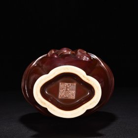 清乾隆紫金釉绶带包袱瓶 高27厘米 宽15厘米