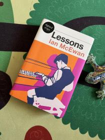 *重磅推荐收藏* 「作者签名版」Lessons 课(暂译名)   一版一印 英国原版 精装