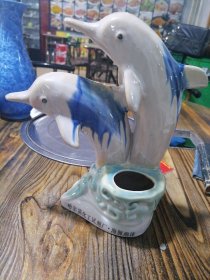 海豚瓷摆件
