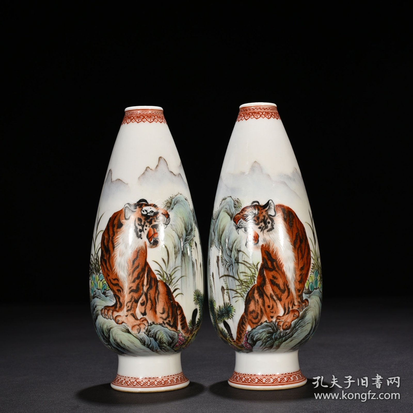 民国珠山八友毕渊明粉彩老虎纹瓶 21*9厘米