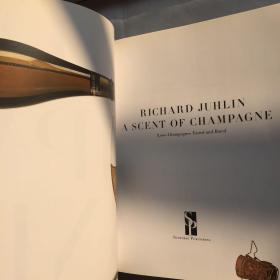 A Scent of Champagne: 8,000 Champagnes Tested and Rated  香槟的味道:我所品鉴过的8000种香槟   精装  重3公斤