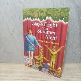 Stage Fright on a Summer Night (Magic Tree House #25)  神奇树屋（24册合售）