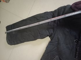 老皮棉大衣 长身皮毛棉袄 袖口衣襟自然磨损