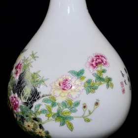 清乾隆珐琅彩花鸟纹蒜头瓶 23/12.5厘米