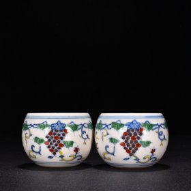 明成化红胎斗彩姹紫葡萄杯5 高5.2厘米 宽7厘米